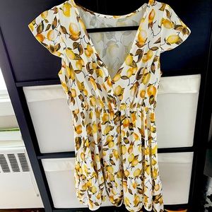 Lemon mini dress.